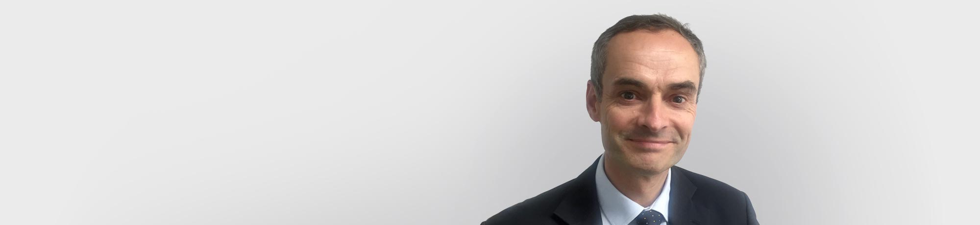 Dr Andrew Baxter