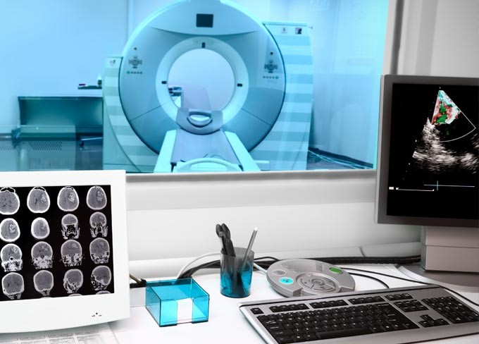 MRI Machine ad scans