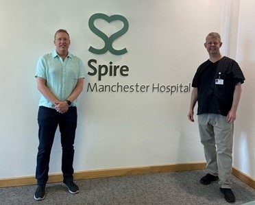 Spire Manchester Surgeon performs his 500th Mako total hip replacement surgery