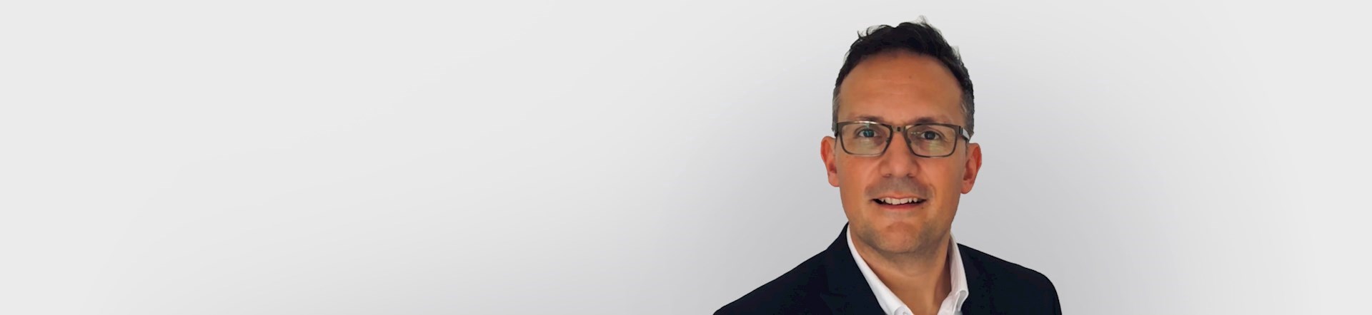 Dr Andrew Bright