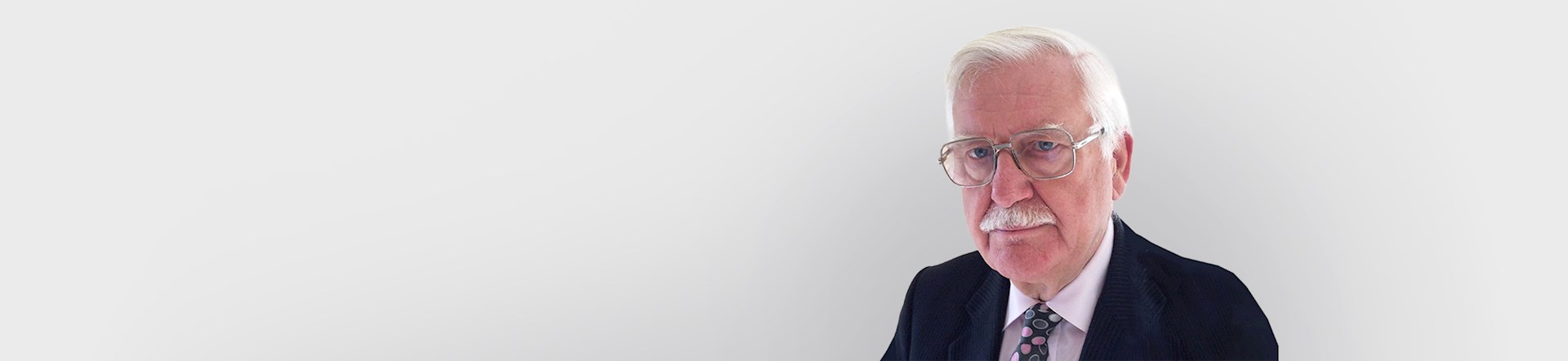 Mr Geoffrey David Wood