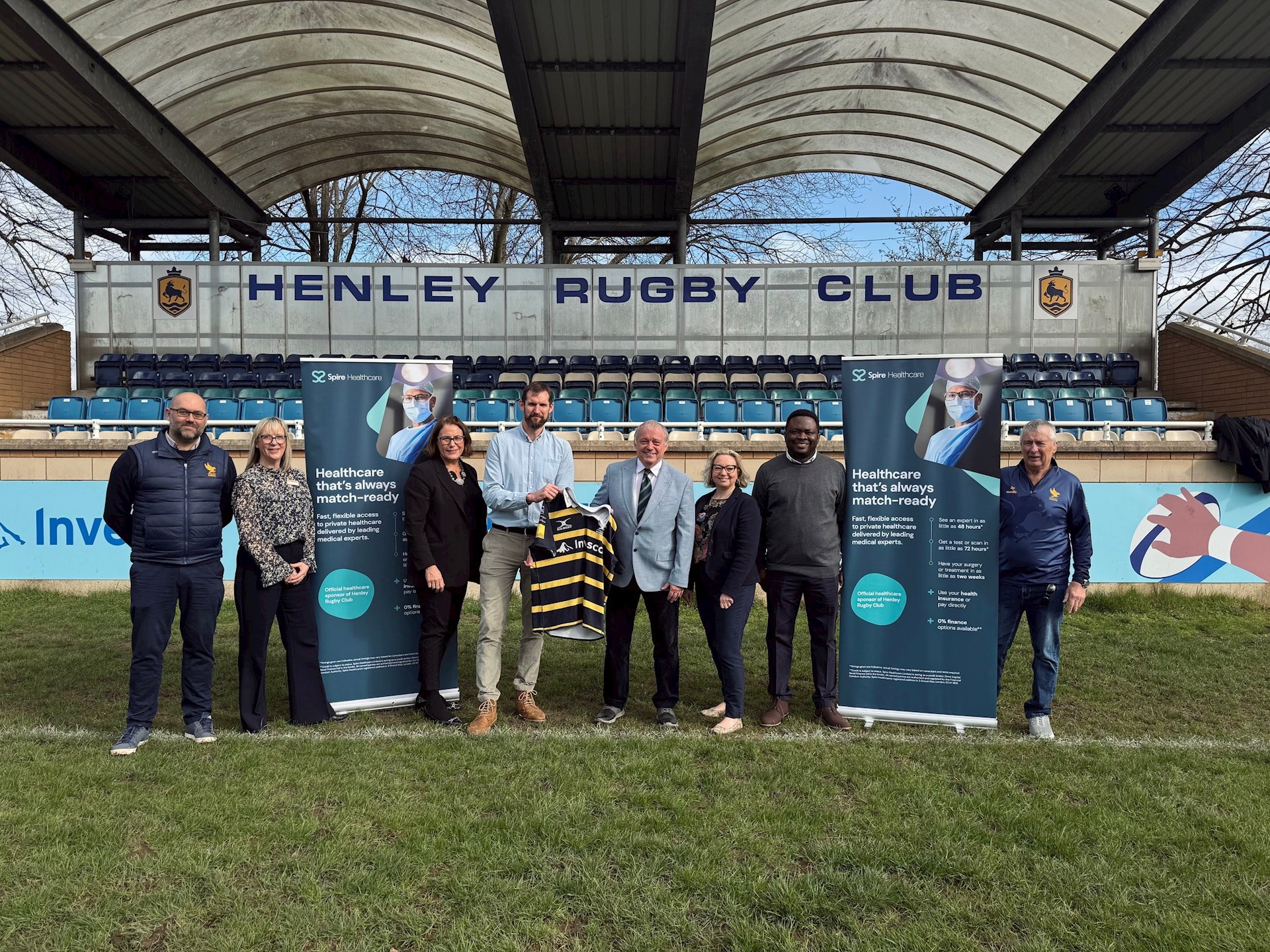 Representatives from Spire Thames Valley Hospital and Spire Dunedin Hospital with Henley Hawks RFC